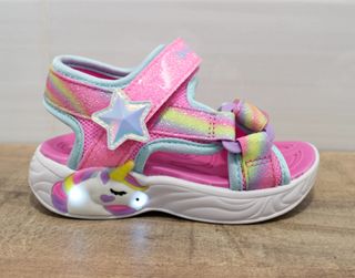 Sandalias rosa con luz Skechers para niña talla 23