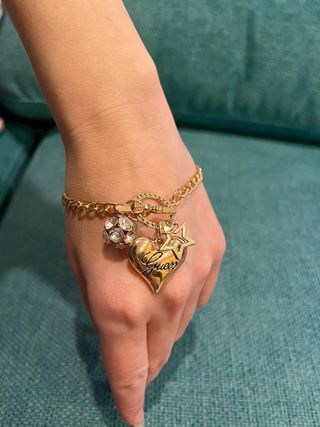 Pulsera Guess Corazón y Flor