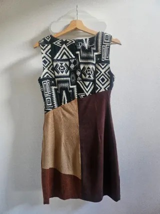 Vestido estampado étnico y pana