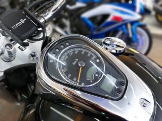 SUZUKI INTRUDER C800 - 2016