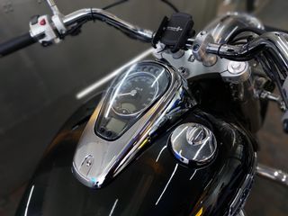 SUZUKI INTRUDER C800 - 2016