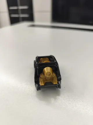 Coche Hot Wheels Kick Kart