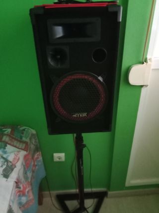 Altavoces con pie