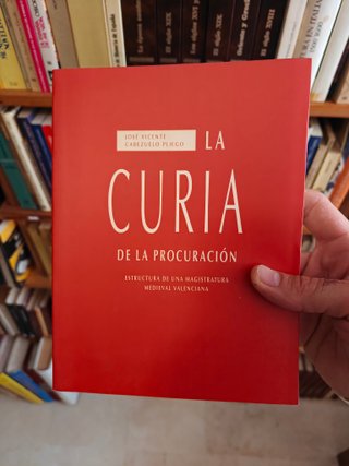 ✓ Varios títulos
