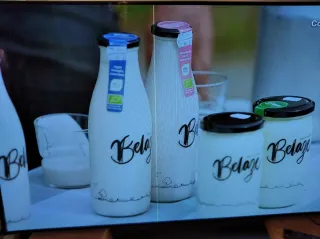 Tele con una leve tara linea vertical amarilla lve