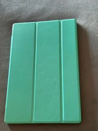 Samsung Galaxy Tab A8 Gris con Funda Verde