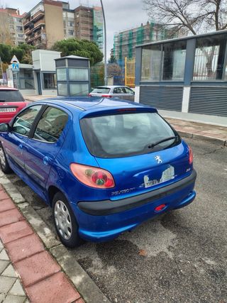 Peugeot 206 2003
