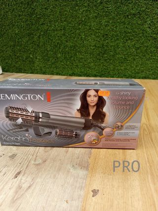Plancha de pelo Remington.