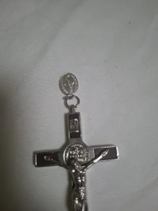 Cruz de Jesucristo colgante