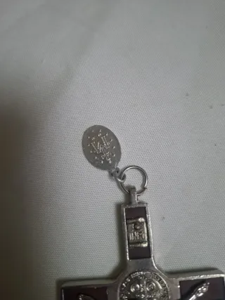 Cruz de Jesucristo colgante