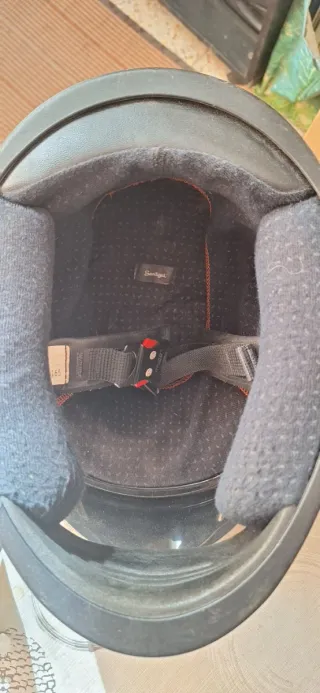 Casco de moto integral con diseño