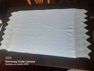 Asciugamano Lino con pizzo fatto a mano