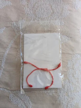 Pulsera Hilo Rojo 7 Nudos Amuleto de Protección
