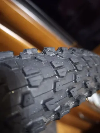 Ruedas DT Swiss M1900 + Cubiertas Maxxis Ikon