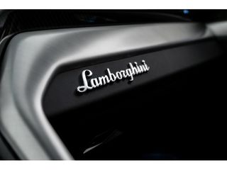 Lamborghini Urus 4.0 V8 S 490 kW (666 CV)