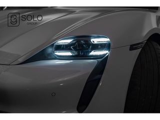 Porsche Taycan Turbo S 560 kW (761 CV)