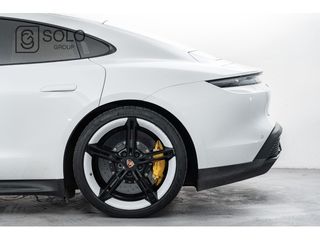 Porsche Taycan Turbo S 560 kW (761 CV)