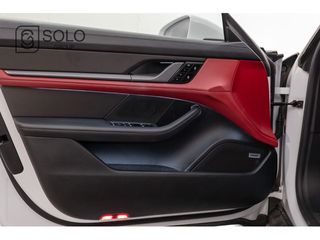 Porsche Taycan Turbo S 560 kW (761 CV)