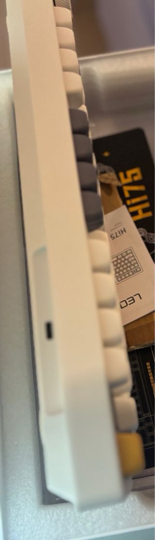 Teclado Mecánico Leobog Hi75 Aluminio Astronauta