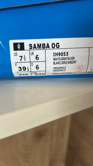 Zapatillas Adidas Plata y Blanco Brillante