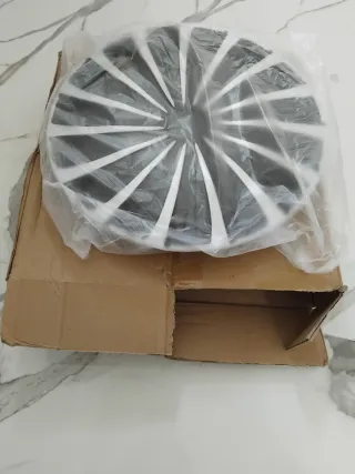 Tapacubo negros y plateado