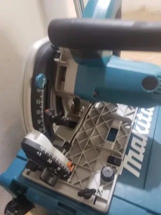 Sierra Circular Makita SP6000J + accesorios