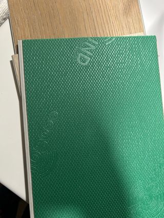 Suelo Vinílico Rígido Mineral Core