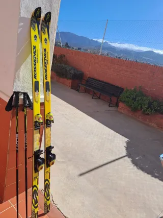 Esquís Rossignol Pro.
