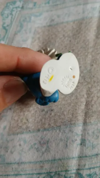 Puffo con fiore Puffo romantico