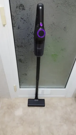 Aspiradora sin cable negra