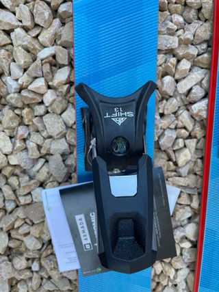 Esquís de travesía Stöckli Edge 88 165cm