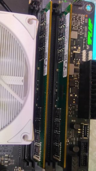 2x Samsung 16GB DDR4 3200MHz RAM UDIMM