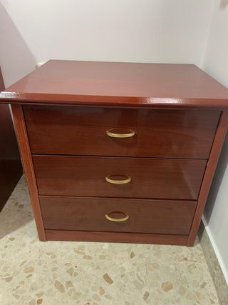 Mesita de noche madera 3 cajones