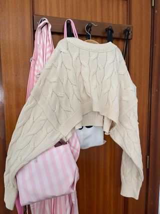 Jersey Stradivarius Beige Trenzado Corto