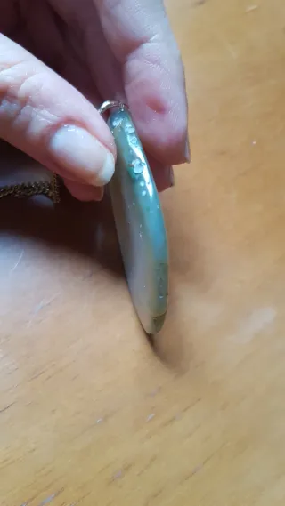 Collana con ciondolo pietra dura