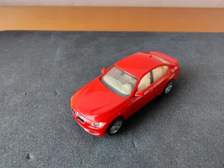 Coche Herpa H0 1/87 BMW Serie 3 Rojo
