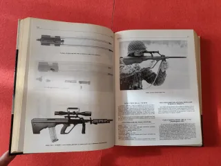 Tre libri armi militari