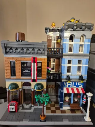 Lego 10246 Ufficio del Detective completo