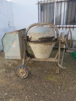 Hormigonera Umacon 160 L