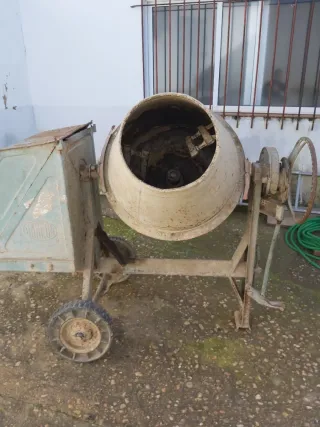 Hormigonera Umacon 160 L