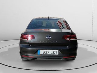 Volkswagen Passat Executive