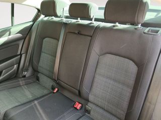 Volkswagen Passat Executive