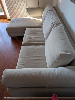 Divano in con penisola colore beige