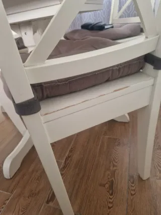 Mesa redonda extensible y 4 sillas Ikea