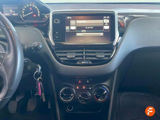 Peugeot 2008 Allure 1.2 PureTech 110 S&S