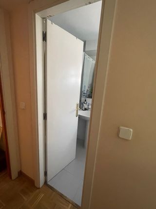 Regalo 4 puertas con manillas y cercos