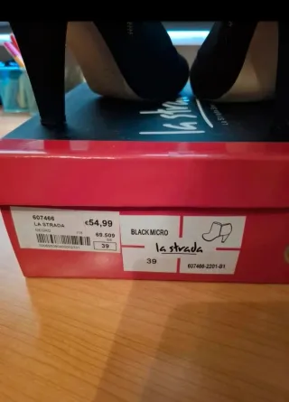 Botines negros de ante de tacón