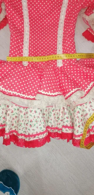 Se acerca la Feria Precioso traje niña