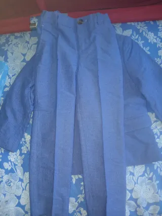 Traje de niño azul