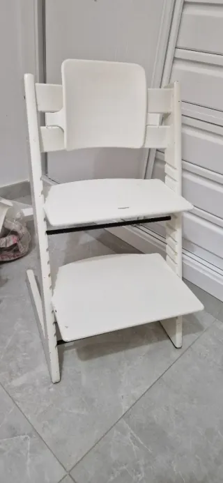 Silla Stokke Tripp Trapp con accesorios